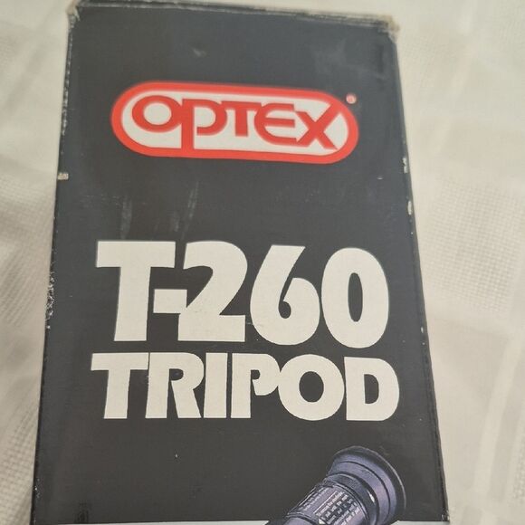 T-260 Tripod - Black and Gray - Picture 3 of 16